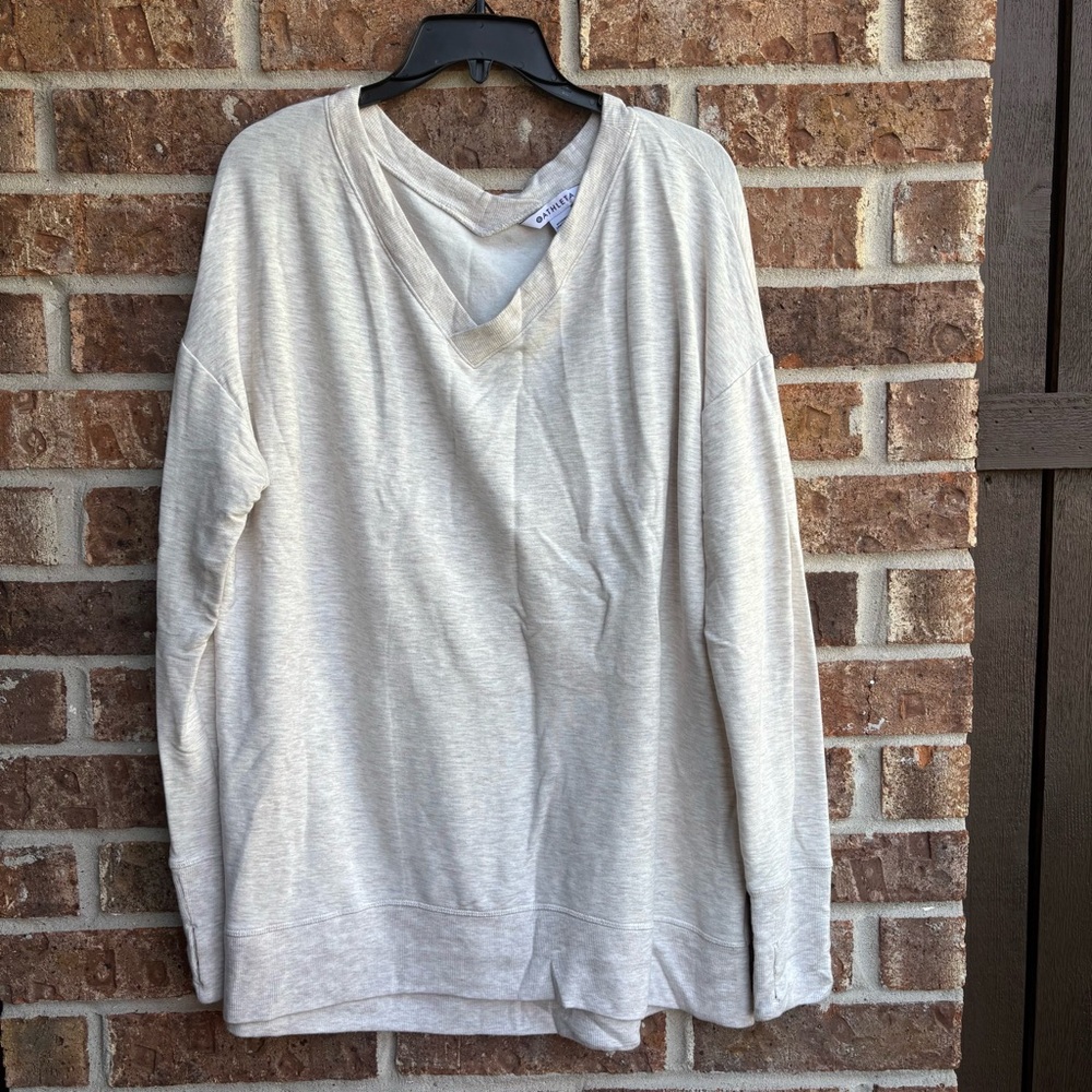 Athleta Cream Long Sleeve sweatshirt Top size XLT